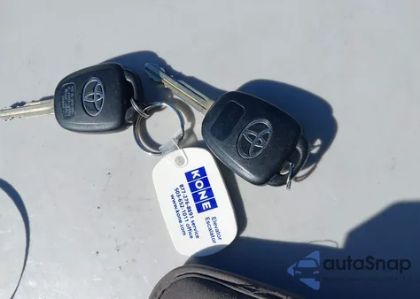 2015 Toyota Corolla Le из США, поврежденный, VIN 2T1BURHE4FC258957